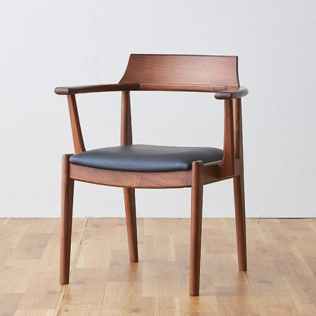 ダイニングチェア 肘あり