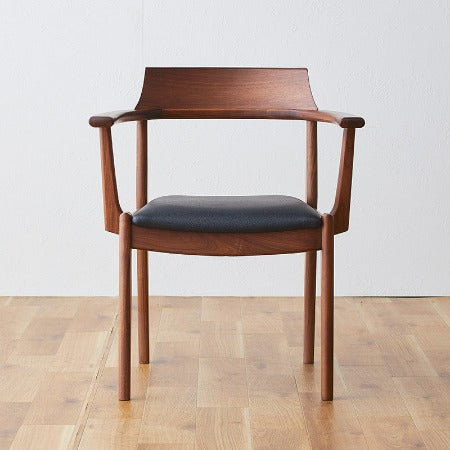 ダイニングチェア 肘あり